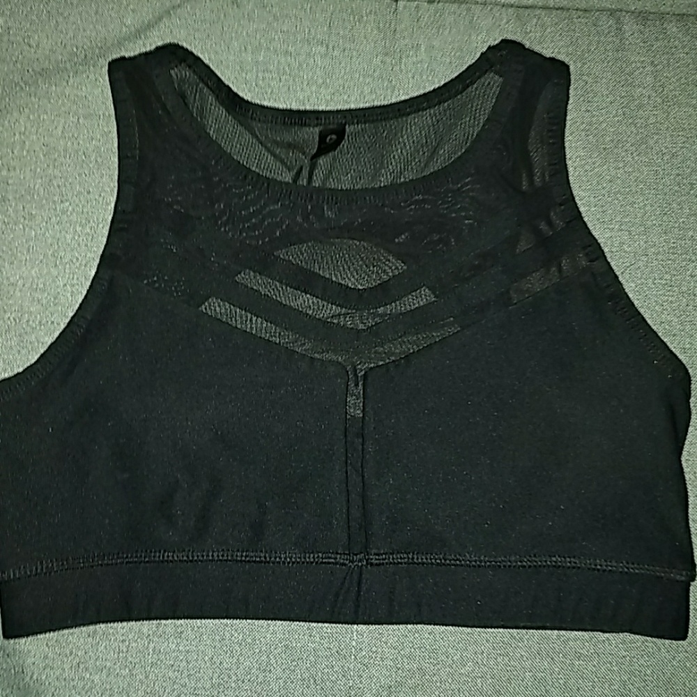 Black sports bra